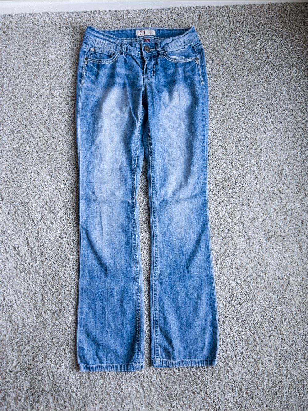 lei Light Blue Low Rise Slim Boot Straight-Leg Women's Jeans